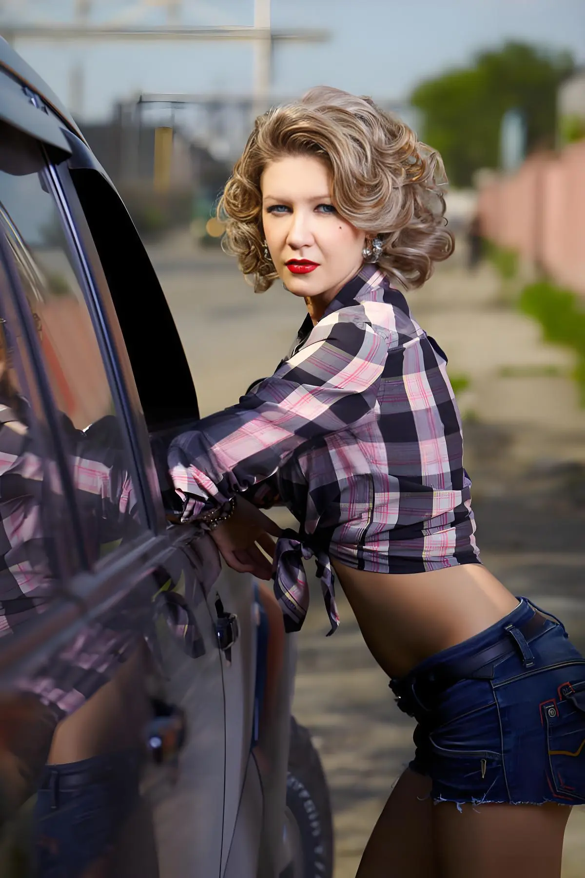 夏日搭车客无广告观看入口-高清伦理片免费在线看-《夏日搭车客》2025未删减版-1080P超清画质播放