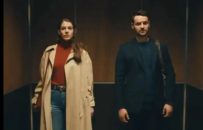 《电梯情缘》菲律宾电影未删减版免费观看-高清完整版在线播放-电梯情缘1080P超清画质-VS影视热门爱情片