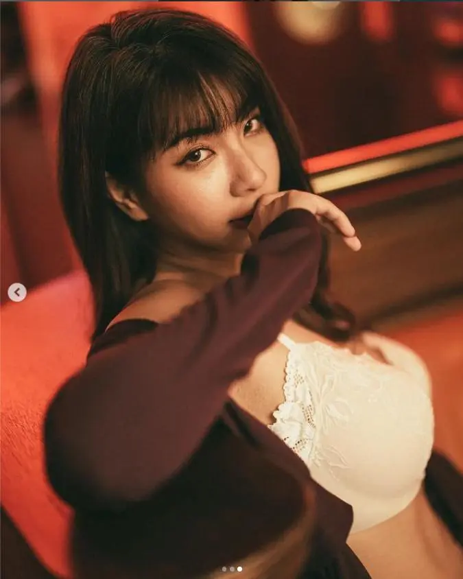 吴梦梦到粉丝家里第二季在线观看-电视剧全集免费播放-吴梦梦MV高清资源下载