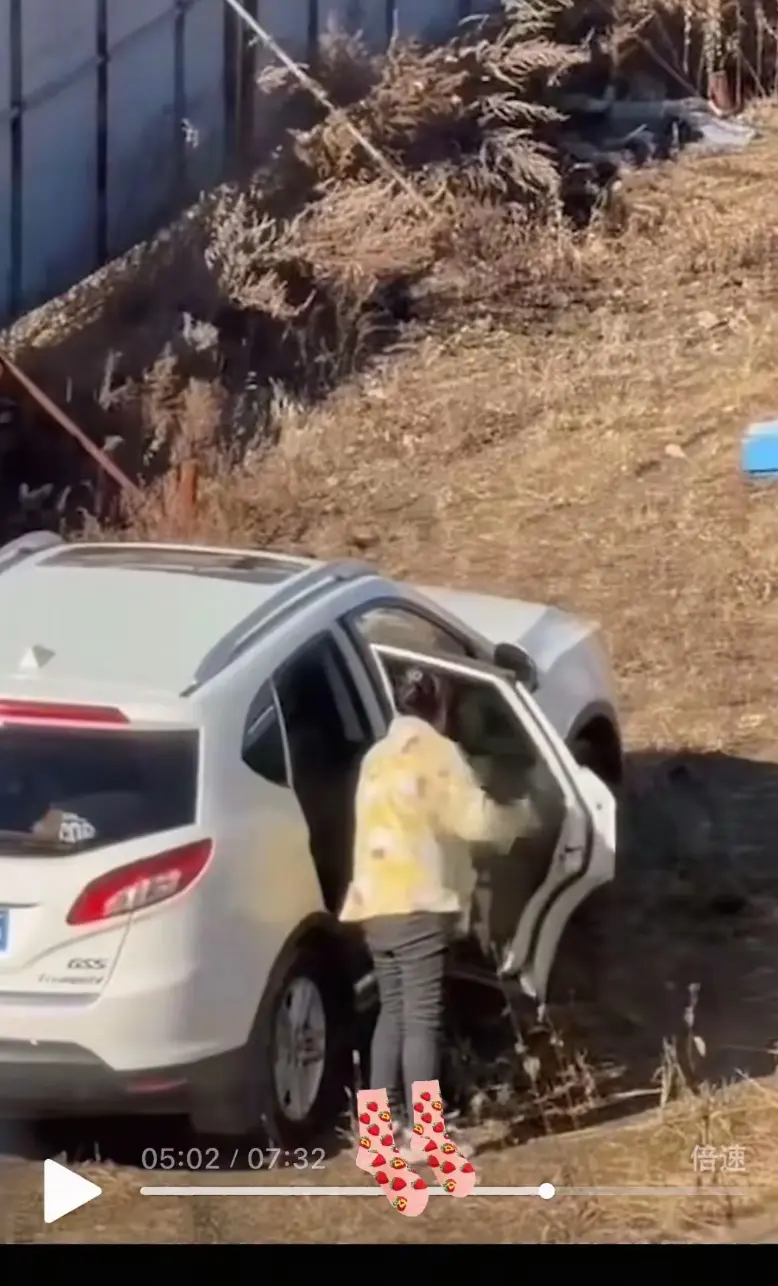 《吉DR3855车摇晃事件》完整版速存 - 辽源雪地视频流出1080P - 事件全过程无广告免费看