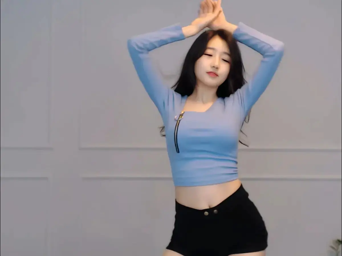 《onlyfans每日大赛》徐雅终极剪辑抢先看-onlyfans每日大赛抖音爆款8月加长版-免费在线观看徐雅高能瞬间