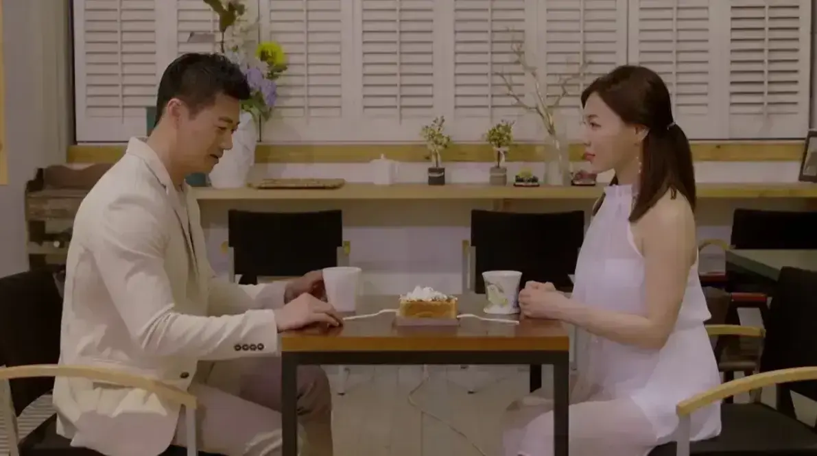 《邻居家妻子》韩国电影未删减1080P韩语中字-高清在线观看我邻居的老婆百度网盘夸克迅雷下载-邻居家妻子完整版资源-乏味婚姻中的情感越界
