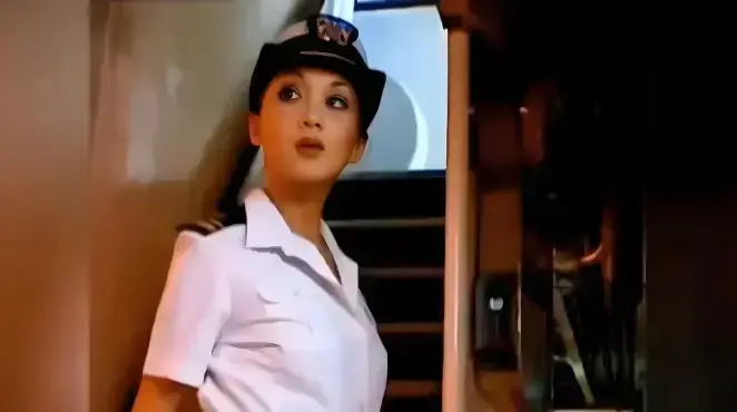 《女警奥莎娜》全集免费看-票房黑马《女警奥莎娜》高清未删减版在线播放-1080P超清画质中文字幕-法国动作警匪片完整版资源